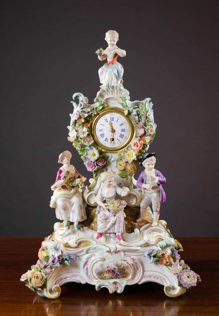 Appraisal: MEISSEN PORCELAIN CLOCK ON STAND German th century blue underglaze