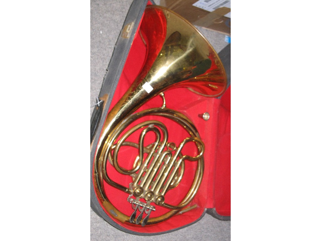 Appraisal: Brass French horn in case