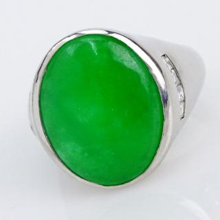 Appraisal: Man's Vintage Cabochon Jade and Platinum Ring accented with Small