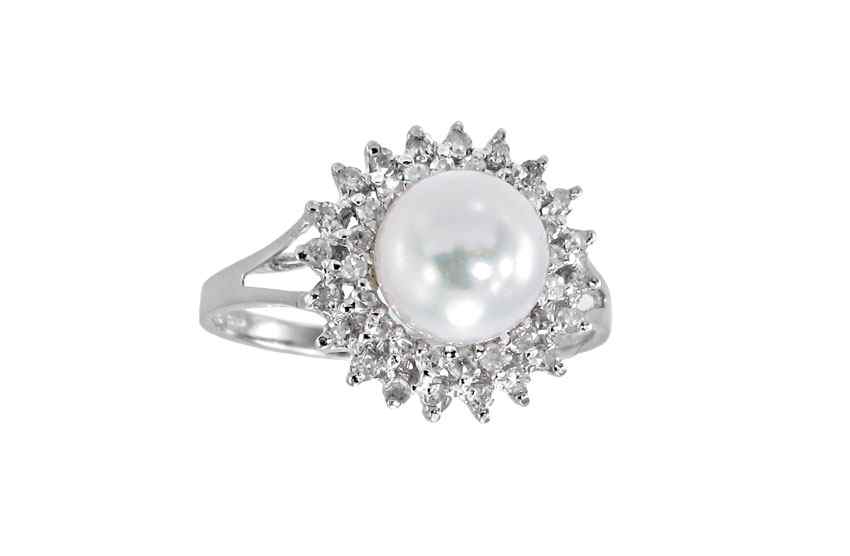 Appraisal: K GOLD DIAMOND AND PEARL RING K white gold ring