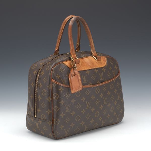 Appraisal: LOUIS VUITTON MONOGRAM DEAUVILLE x x The bag was manufactured