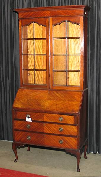 Appraisal: A Federal style mahogany secretary