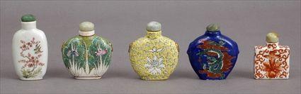 Appraisal: FIVE CHINESE PORCELAIN SNUFF BOTTLES AND STOPPERS Comprising of flattened