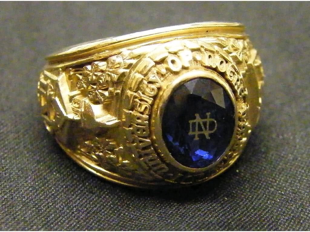 Appraisal: k Notre Dame University college ring set with an oval