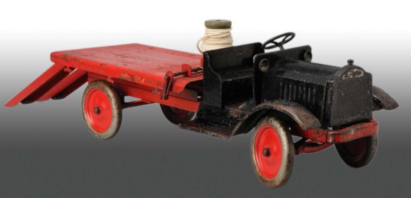 Appraisal: Pressed Steel Keystone Flat Bed Coaster Truck Toy Description Circa