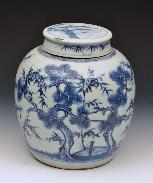 Appraisal: A CHINESE BLUE AND WHITE PORCELAIN OVOID JAR and cover