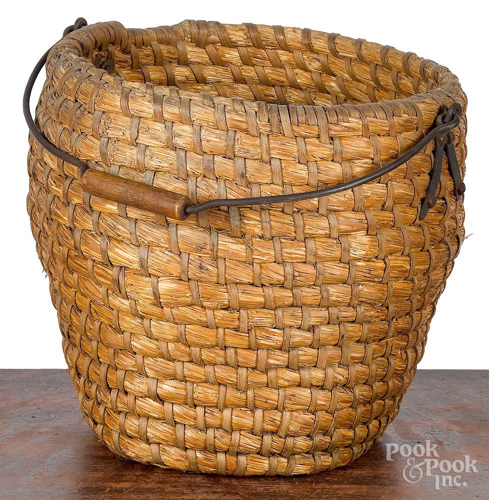 Appraisal: Pennsylvania rye straw basket Pennsylvania rye straw basket th c