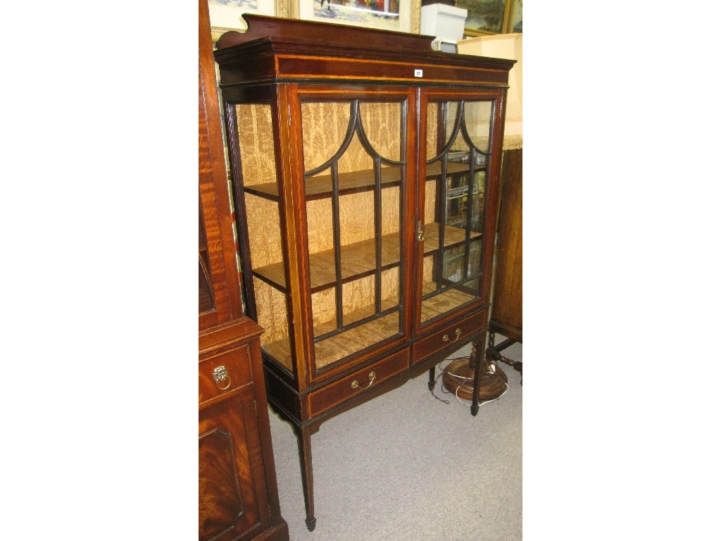 Appraisal: Edwardian mahogany and crossbanded display cabinet on square tapered supports