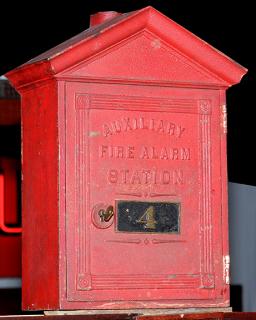 Appraisal: Auxiliary Fire Box Station No cast iron with original key