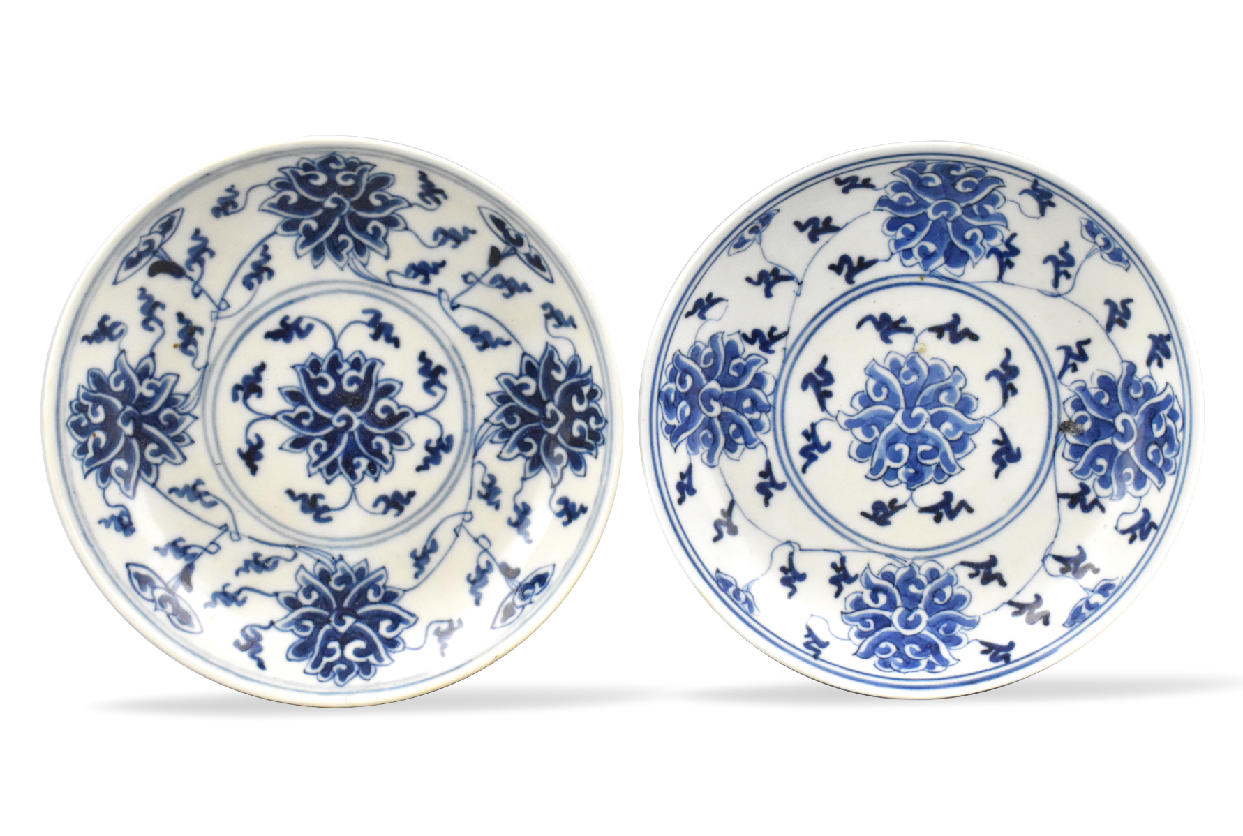 Appraisal: A pair of Chinese blue white scrolling lotus dish dating