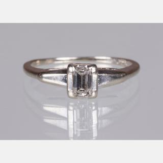 Appraisal: A kt White Gold and Diamond Ring A kt White