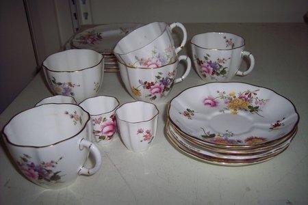 Appraisal: A Royal Crown Derby 'Derby Posies' part tea set