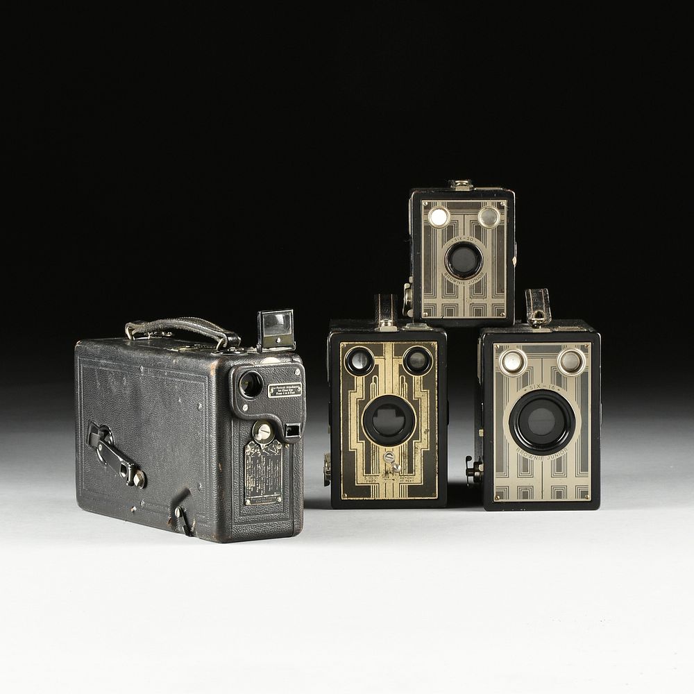 Appraisal: AN AMERICAN KODAK GROUP OF THREE BROWNIE CAMERAS AND A