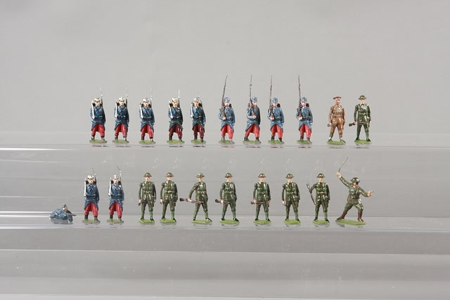 Appraisal: Lot of assorted Britains representing French Infantry and British battledress