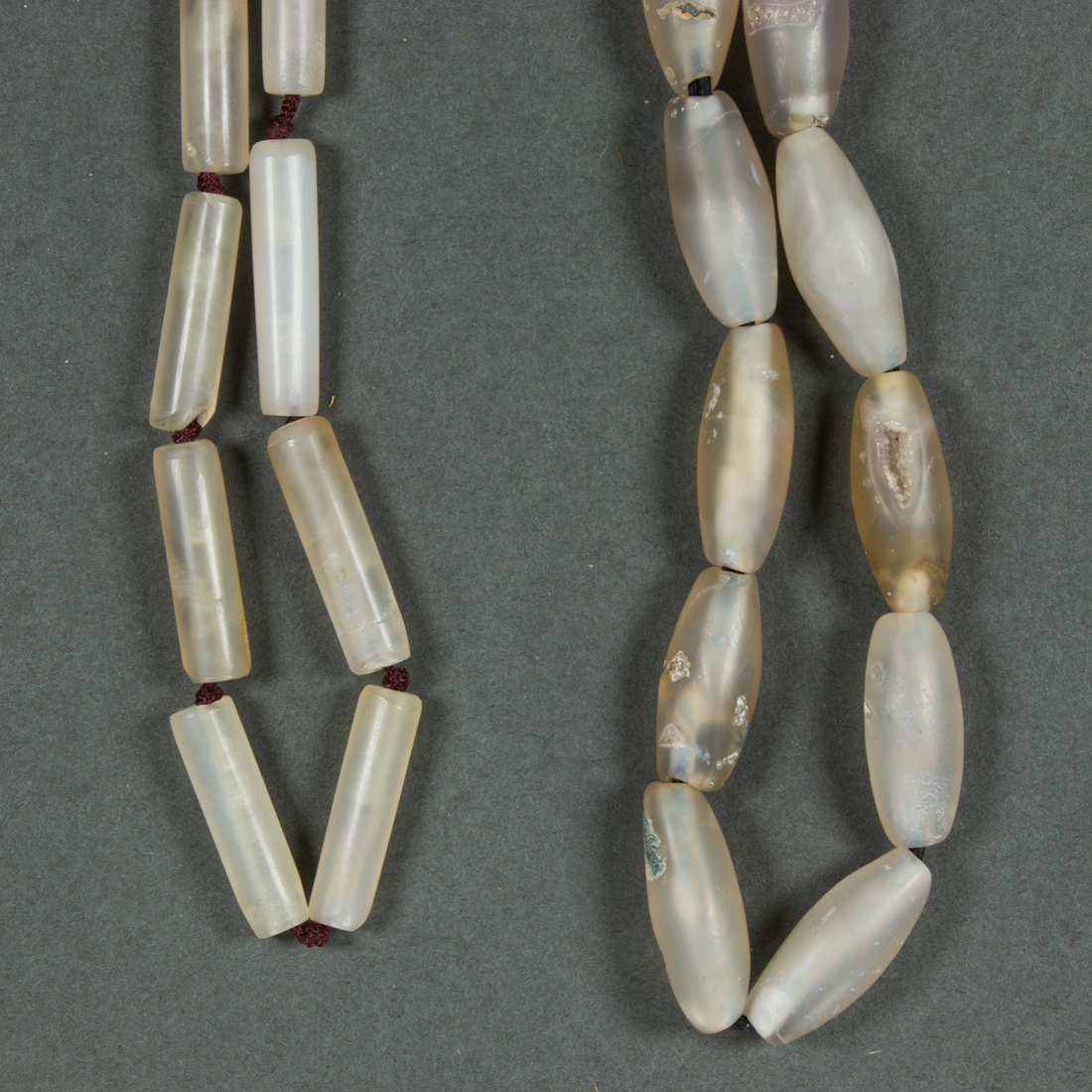 Appraisal: AGATE BEADS Agate beads total of beads and l