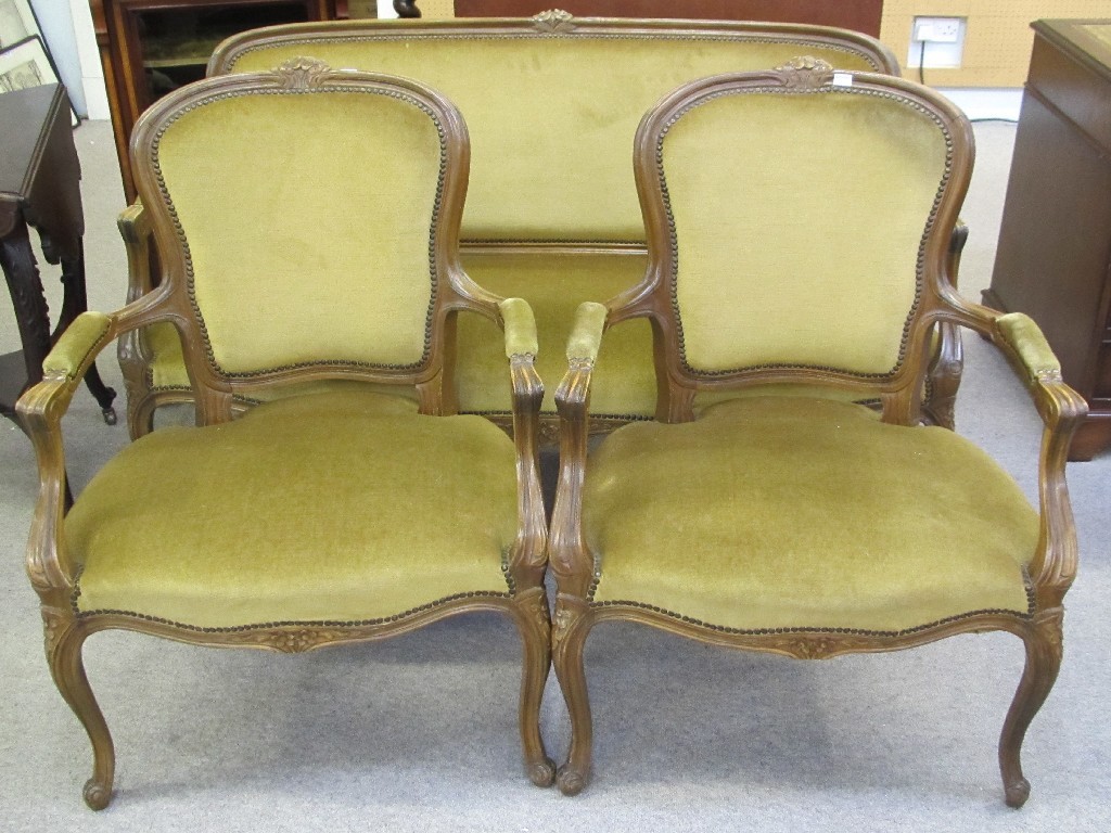 Appraisal: Reproduction parlour suite three pieces