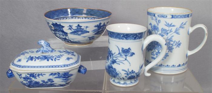 Appraisal: Lot of pieces of Chinese blue and white porcelain to