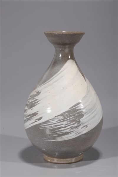 Appraisal: Korean white and celadon glaze ceramic vase with firing cracks