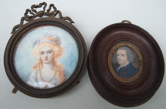 Appraisal: An oval portrait miniature of a gentleman wearing a blue