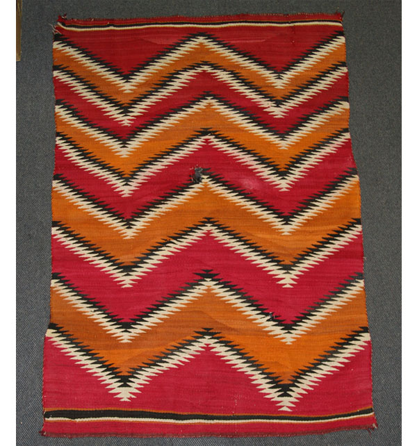 Appraisal: Hand loomed Navajo blanket serrated zig zag sawtooth pattern x