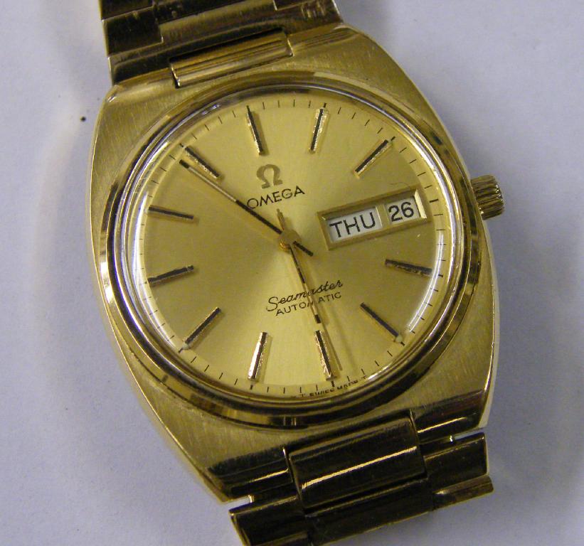 Appraisal: Omega 's Seamaster automatic gold plated gentleman's wristwatch the gilt