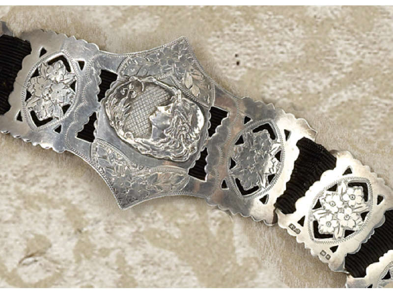 Appraisal: ANTIQUE STERLING BELT Made of individual links each with floral