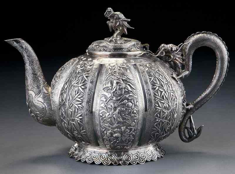 Appraisal: Chinese Tu Maoxing marked silver coffee pot the finial and