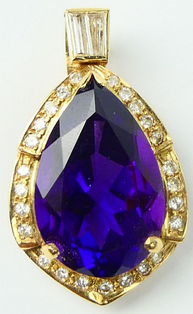 Appraisal: LARGE AMETHYST KT Y GOLD DIAMOND PENDANT About long -