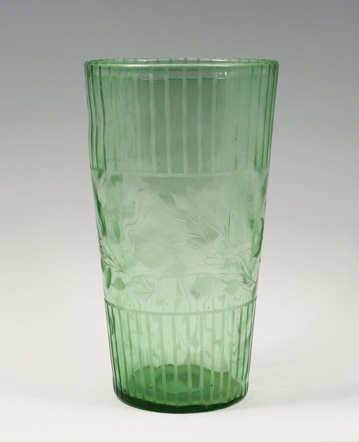 Appraisal: LARGE ETCHED VASELINE URANIUM GLASS VASE Large Depression green Uranium