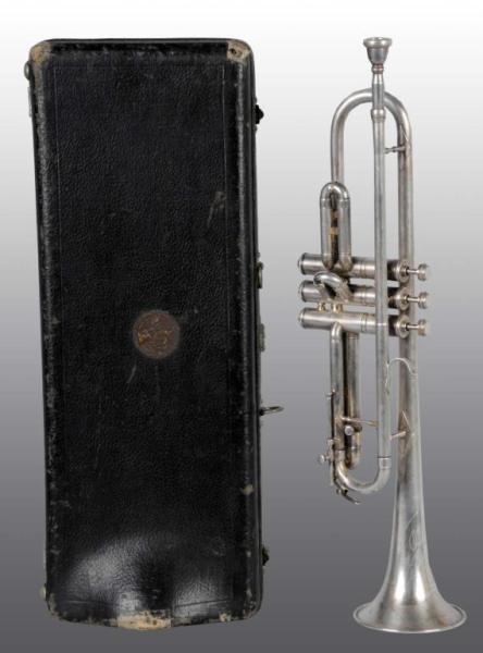 Appraisal: World War II Trumpet in Case Description Made in Elkhart