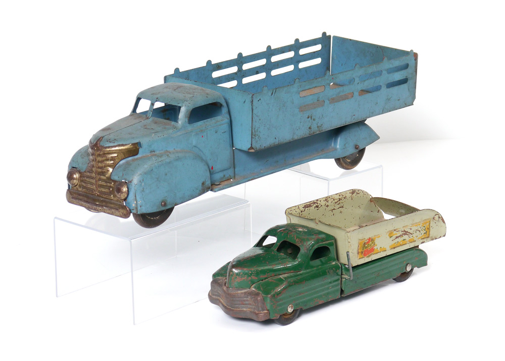 Appraisal: VINTAGE TOY TRUCKS pieces total to include Marx pressed steel