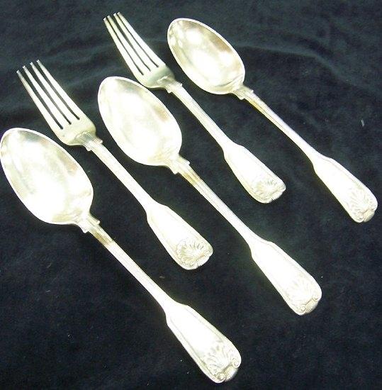 Appraisal: Three fiddle thread and shell pattern table spoons GA and