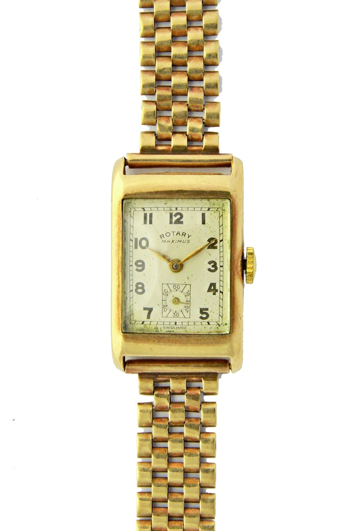 Appraisal: A gentleman's ct gold rectangular cased Rotary Maximus wristwatch with