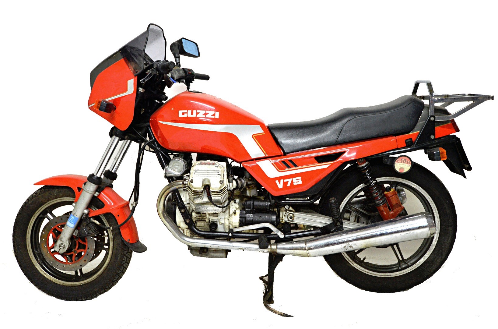 Appraisal: A Moto Guzzi V cc V twin red UK registered