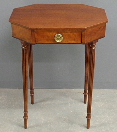 Appraisal: - Delicate Sheraton cherry end table c with a single