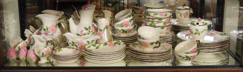 Appraisal: FRANCISCAN DESERT ROSE DINNERWARE Approx pieces to include coffee pot