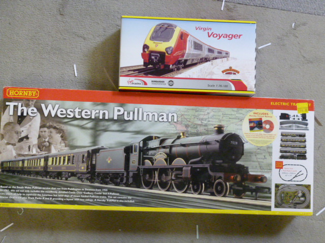 Appraisal: Hornby Train Set The Western Pullman with Castle Class locomotive