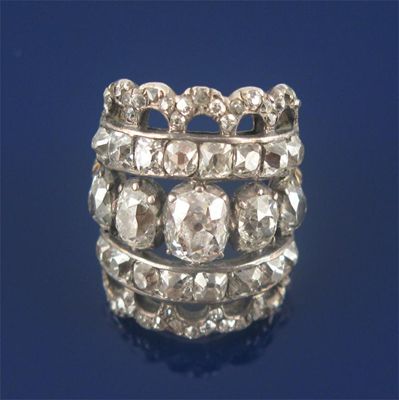 Appraisal: A George III diamond cluster ring set with a line