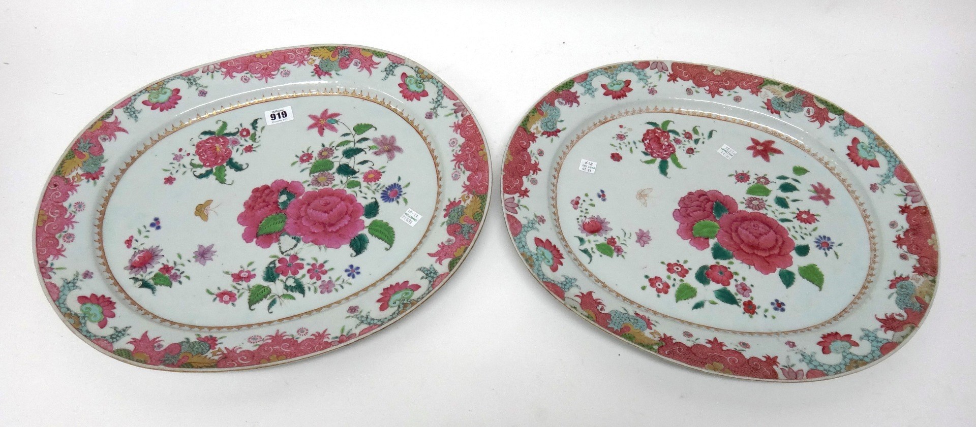 Appraisal: A large pair of Chinese porcelain oval dishes Qianlong painted