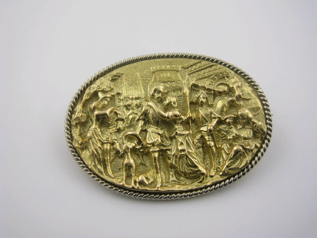 Appraisal: A cast ct gold oval Brooch depicting Rembrandt painting in