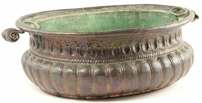 Appraisal: Continental Copper Planterearly th century oval form with lobed body