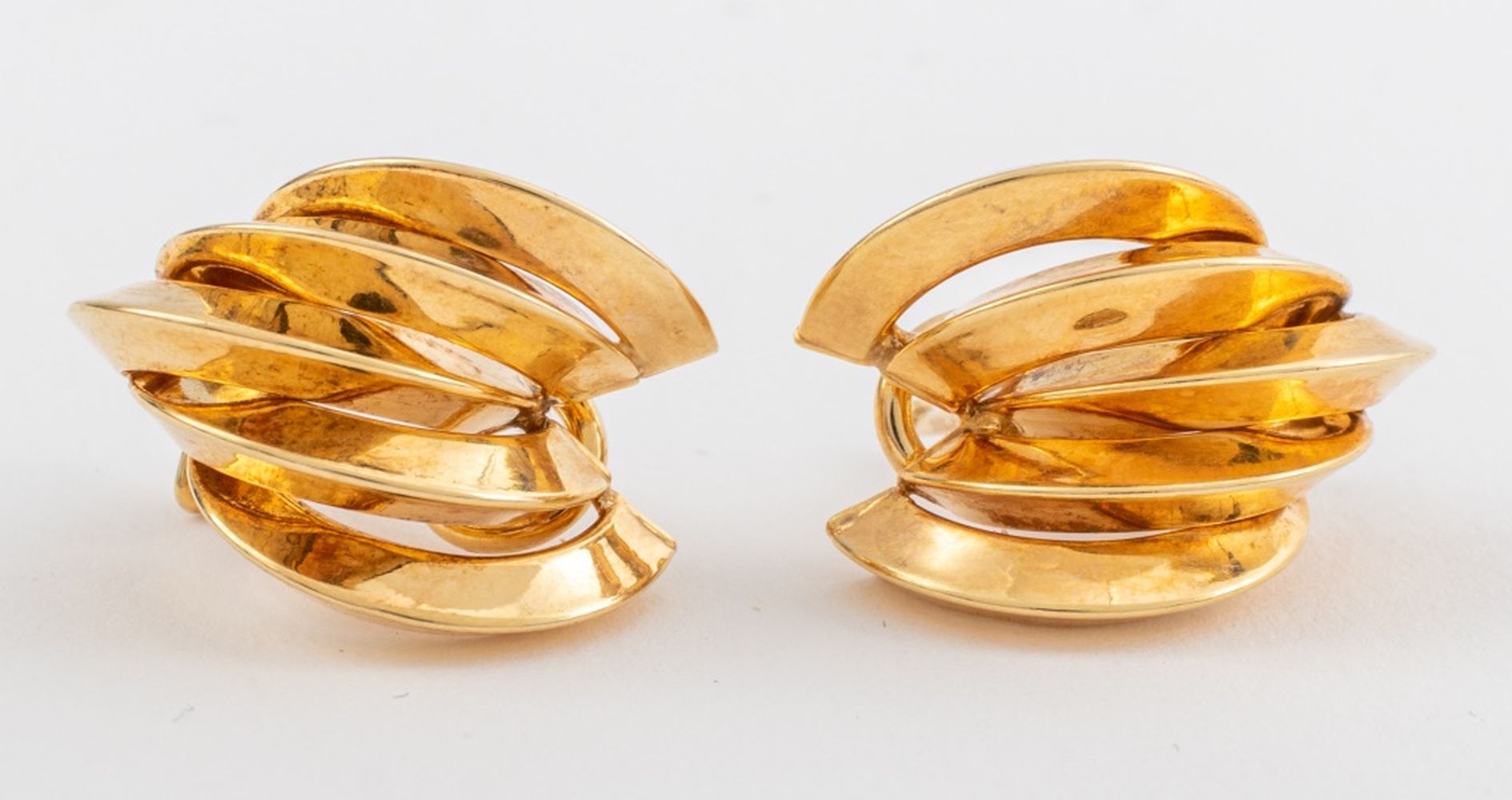 Appraisal: K GOLD EARRINGS W RETRO DESIGN CIRCA S S K