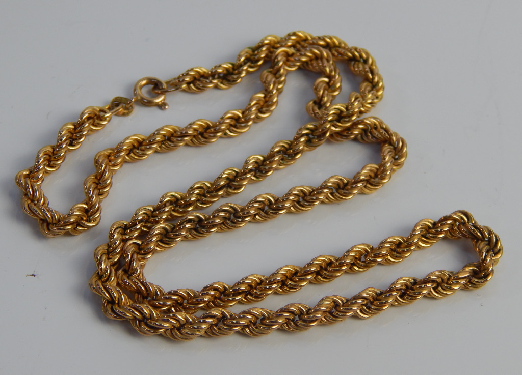 Appraisal: A ct gold rope twist chain g all in