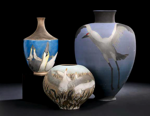 Appraisal: Lisa Jordy American New Orleans Monumental matte-glazed raku pottery pyriform