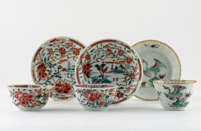 Appraisal: A pair of Chinese famille rose teabowls and saucers painted