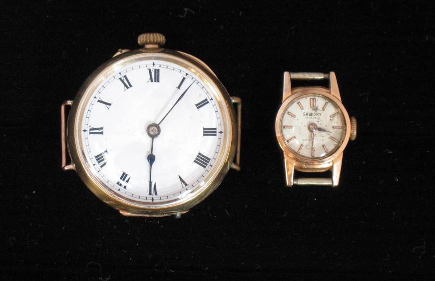 Appraisal: AN CT YELLOW GOLD GENTLEMANS WRISTWATCH the white enamel dial