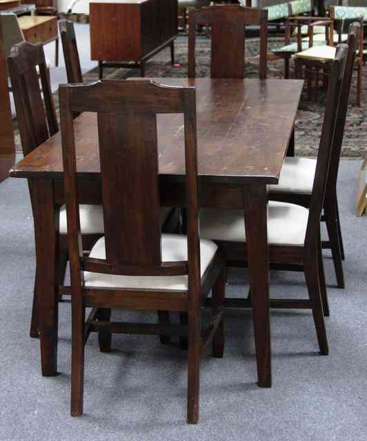 Appraisal: A set of six splat back dining chairs and a