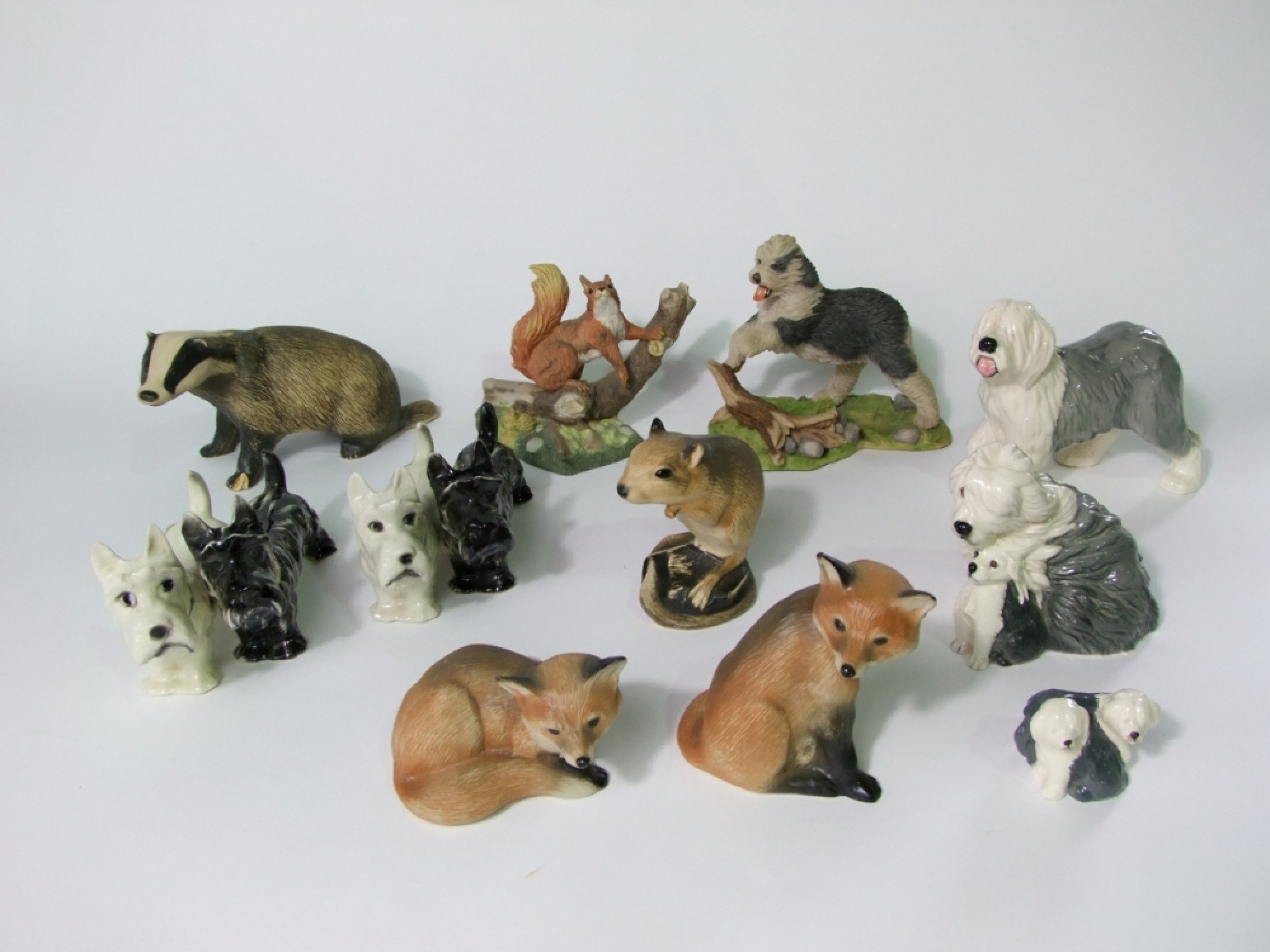 Appraisal: A collection of ceramic animals including a Royal Doulton group