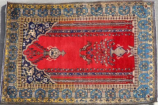 Appraisal: A PERSIAN QUM HAND WOVEN PRAYER RUG A PERSIAN QUM