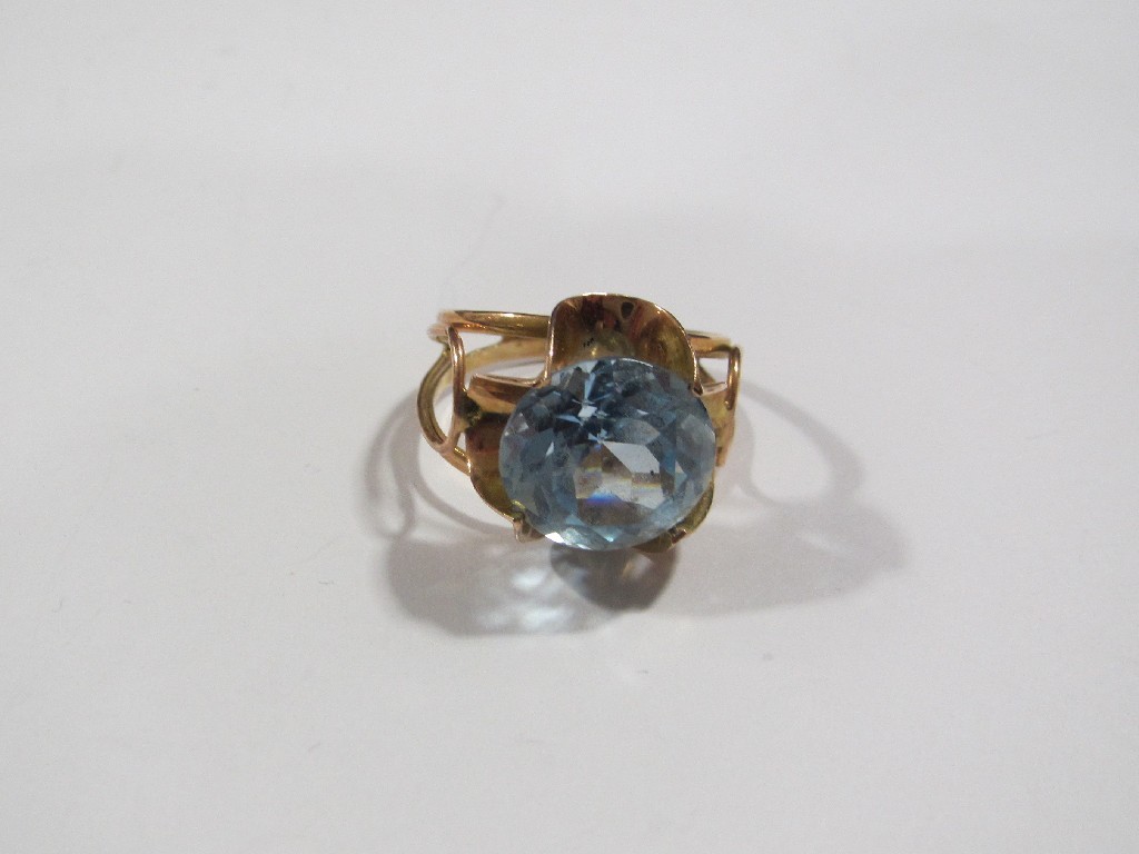 Appraisal: Gold blue topaz single stone ring Ring size Q